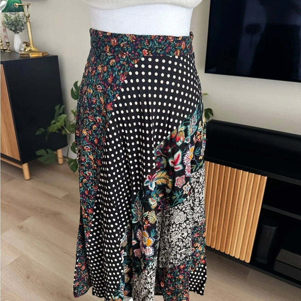 Christina Black and Green Floral Skirt